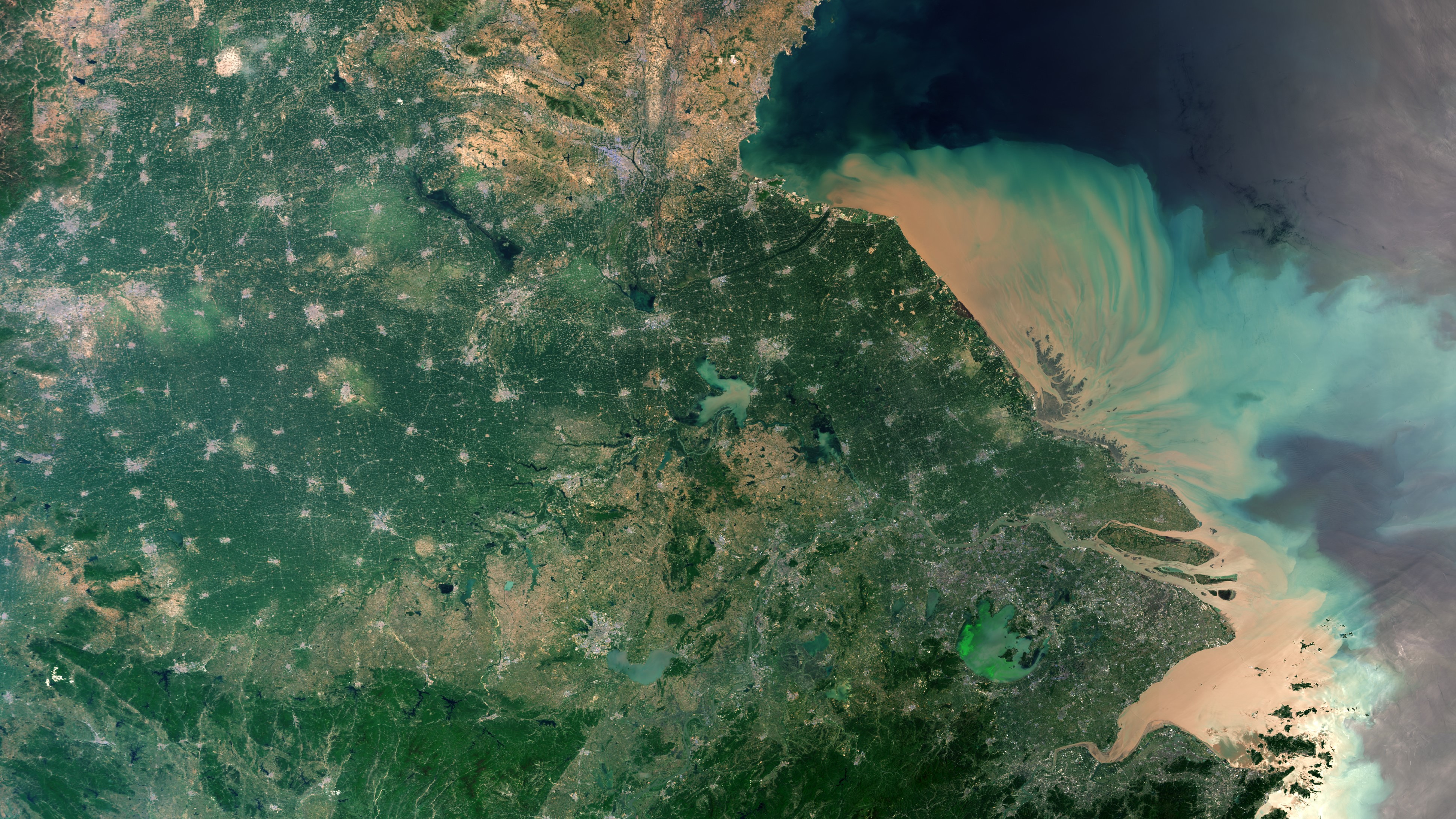 A satellite photo of China, including Shanghai and the mouth of the Yangtze river
